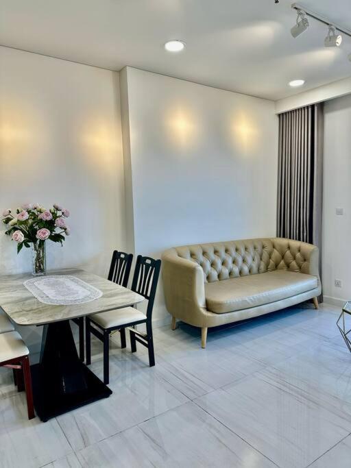 2 Bedroom Luxury Condo In City Central Ho Chi Minh-stad Buitenkant foto